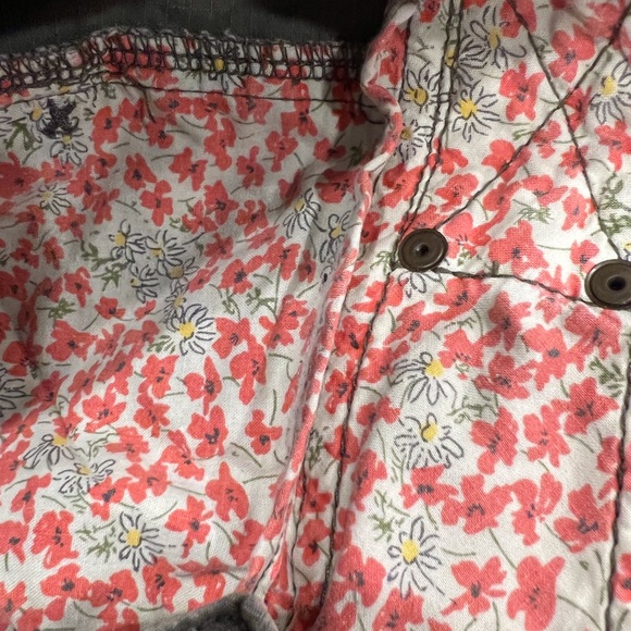 CAbi khaki capris - Picture 5 of 10